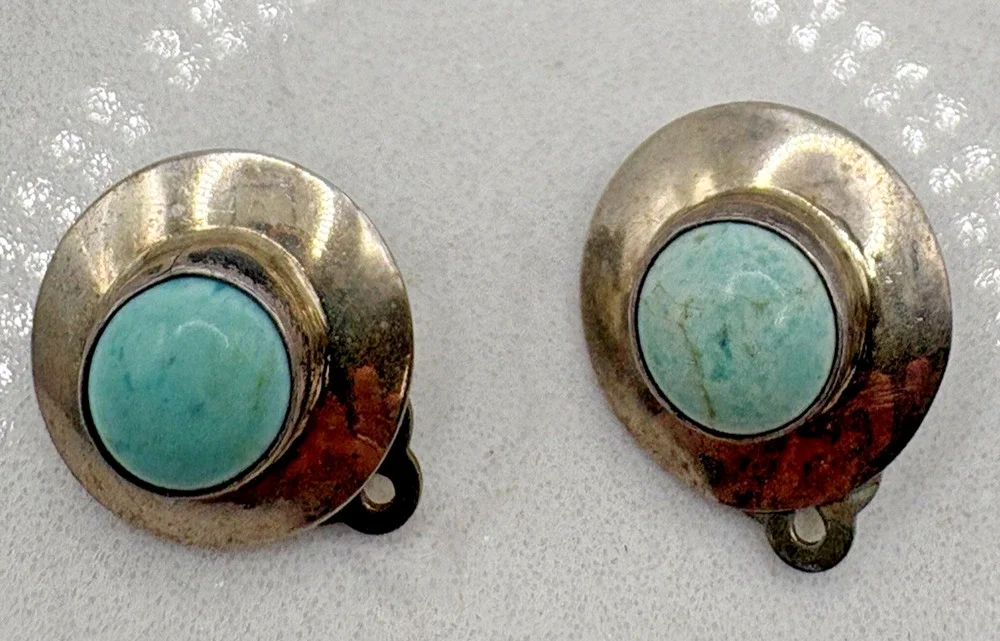 Vintage Sterling Silver Modernist Saucer Bezel Set Stone Clip-on Earrings .5